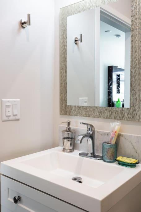 Lovely Studio W Full Kitchen In Heart Of Σαν Ντιέγκο Εξωτερικό φωτογραφία